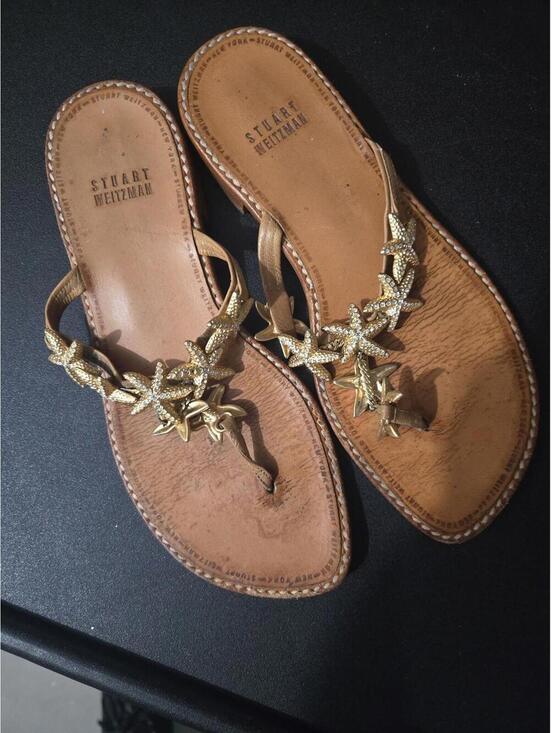 Stuart Weitzman Shoes - Stuart Weitzman Starfish Crystal Thong Sandals - Women's Size 6